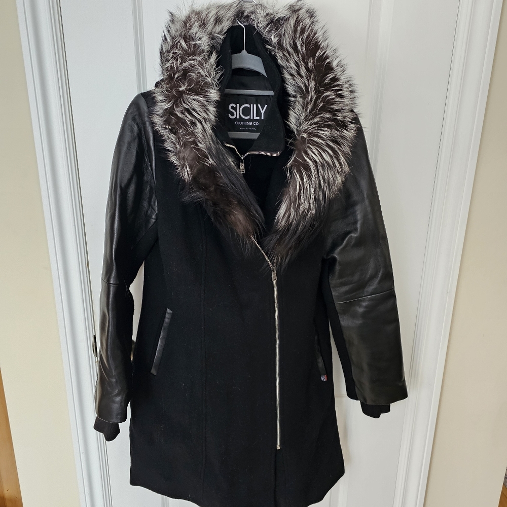 Sicily wool jacket, leather sleeves, genuine fur trim, size large
